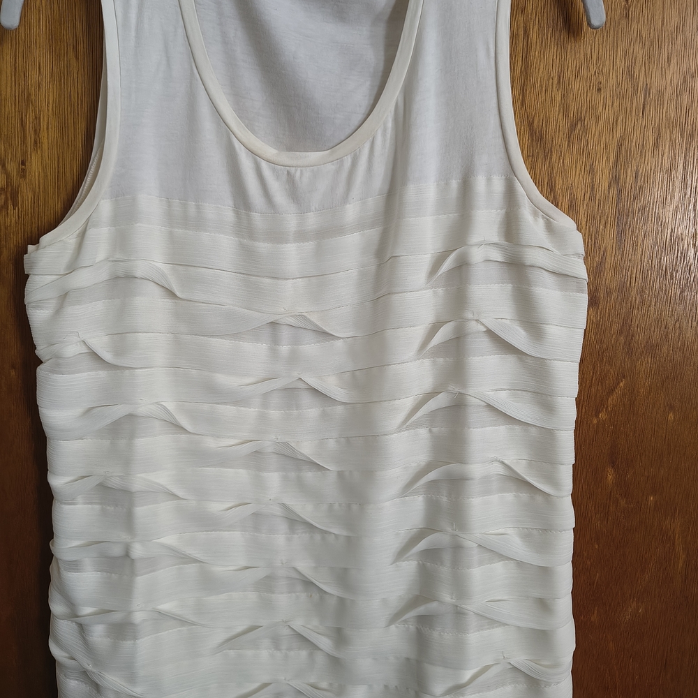 Ann Taylor White Textured Tank Top